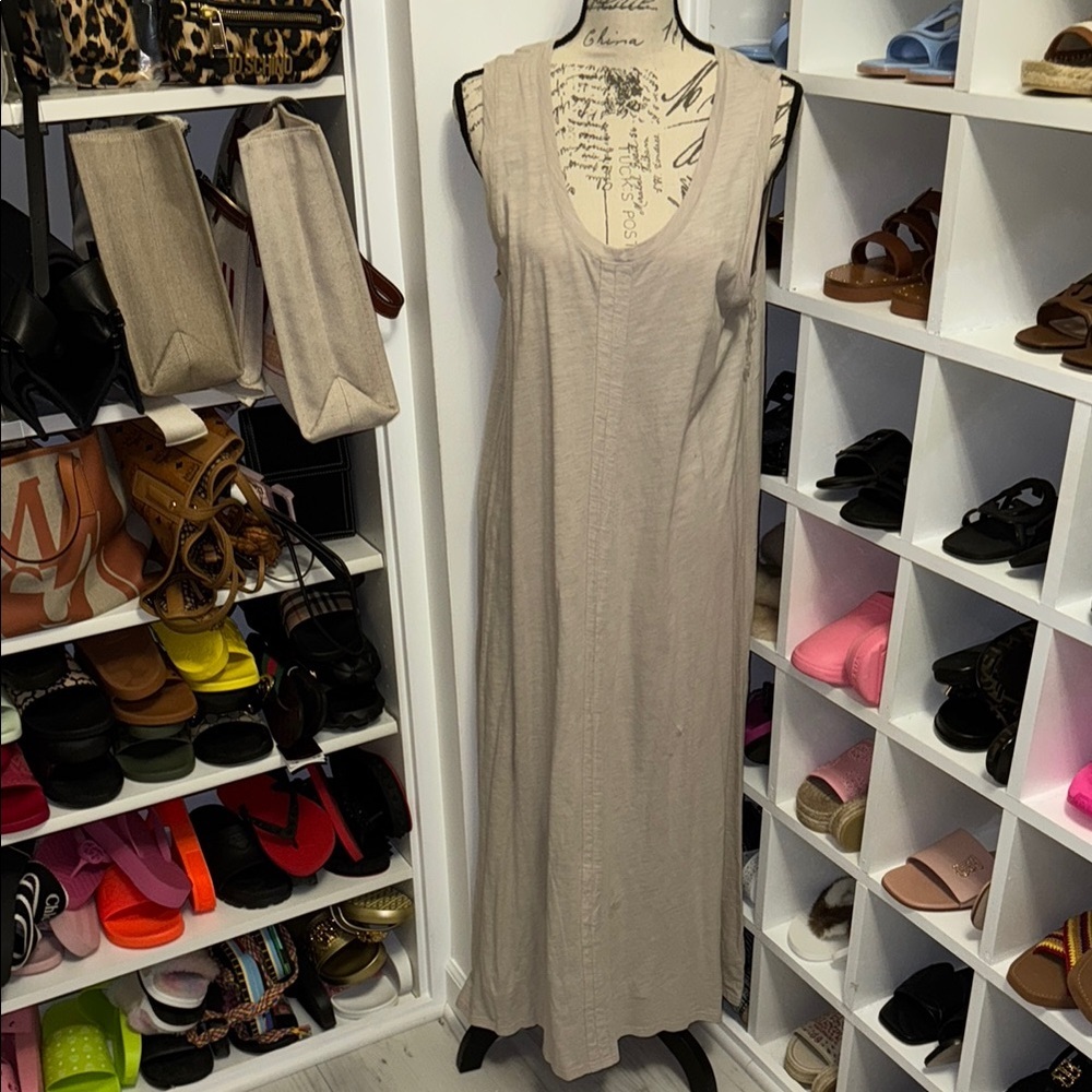Women’s Stitch Beige Sleeveless Dress size XL